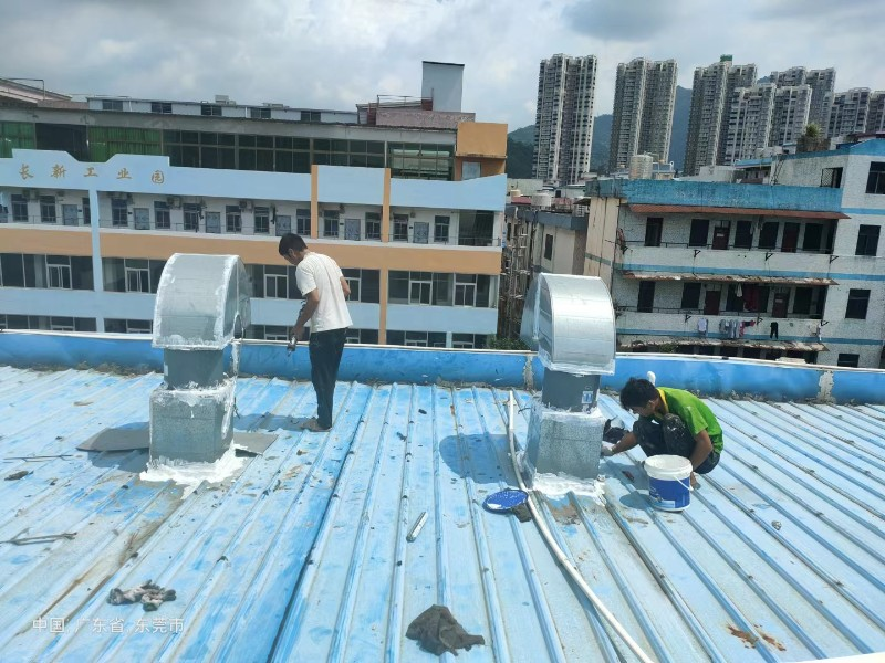 北关钢结构屋面涂料维修方法